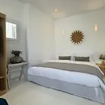 Astra House By Mykonos Mood דירה