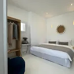 Astra House By Mykonos Mood *