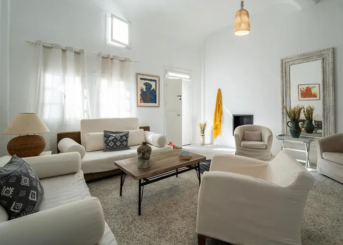 Astra House By Mykonos Mood *